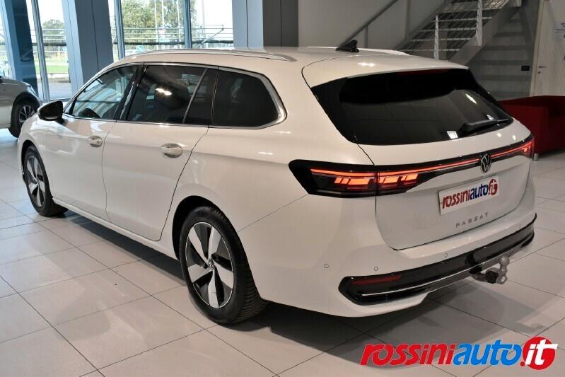 VOLKSWAGEN PASSAT 2.0 TDI 150 CV DSG BUSINESS + MATRIX LED COMFORT