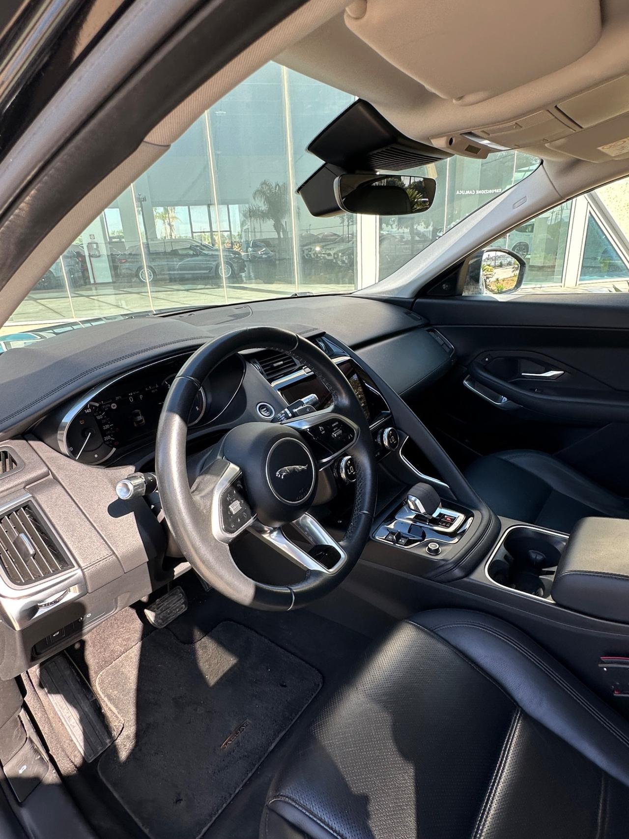 Jaguar E-Pace 2.0d SE awd possibilità noleggio no scoring
