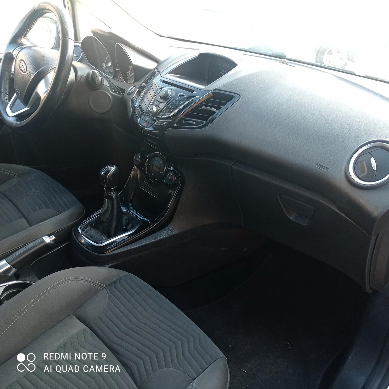 Ford Fiesta 1.5 TDCi 75CV 5 porte Titanium