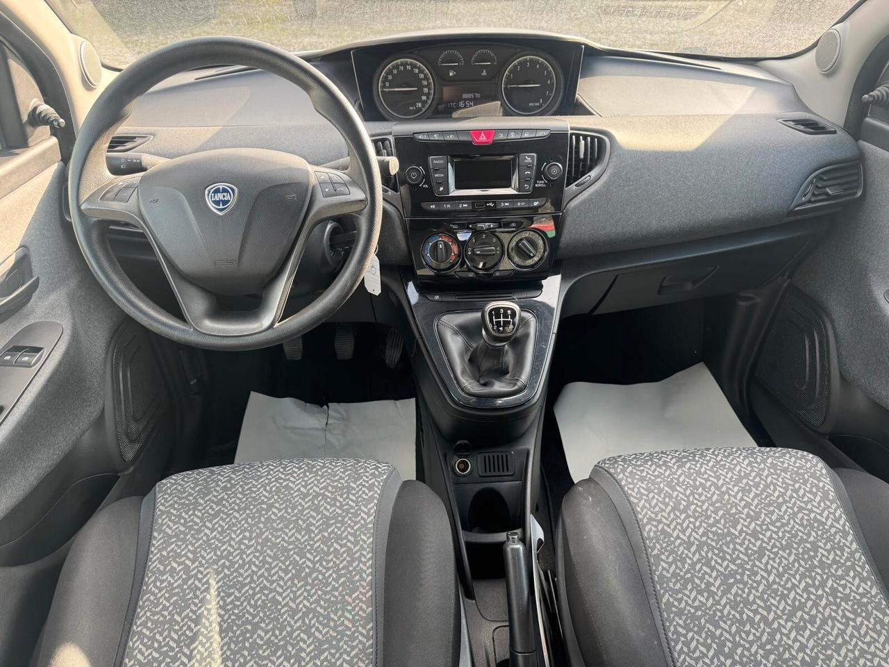 Lancia Ypsilon 1.2 69 CV 5 porte S&S Elefantino Blu