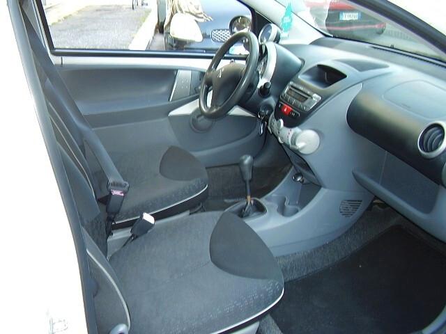 Peugeot 107 1.0 NEOPATENTATI