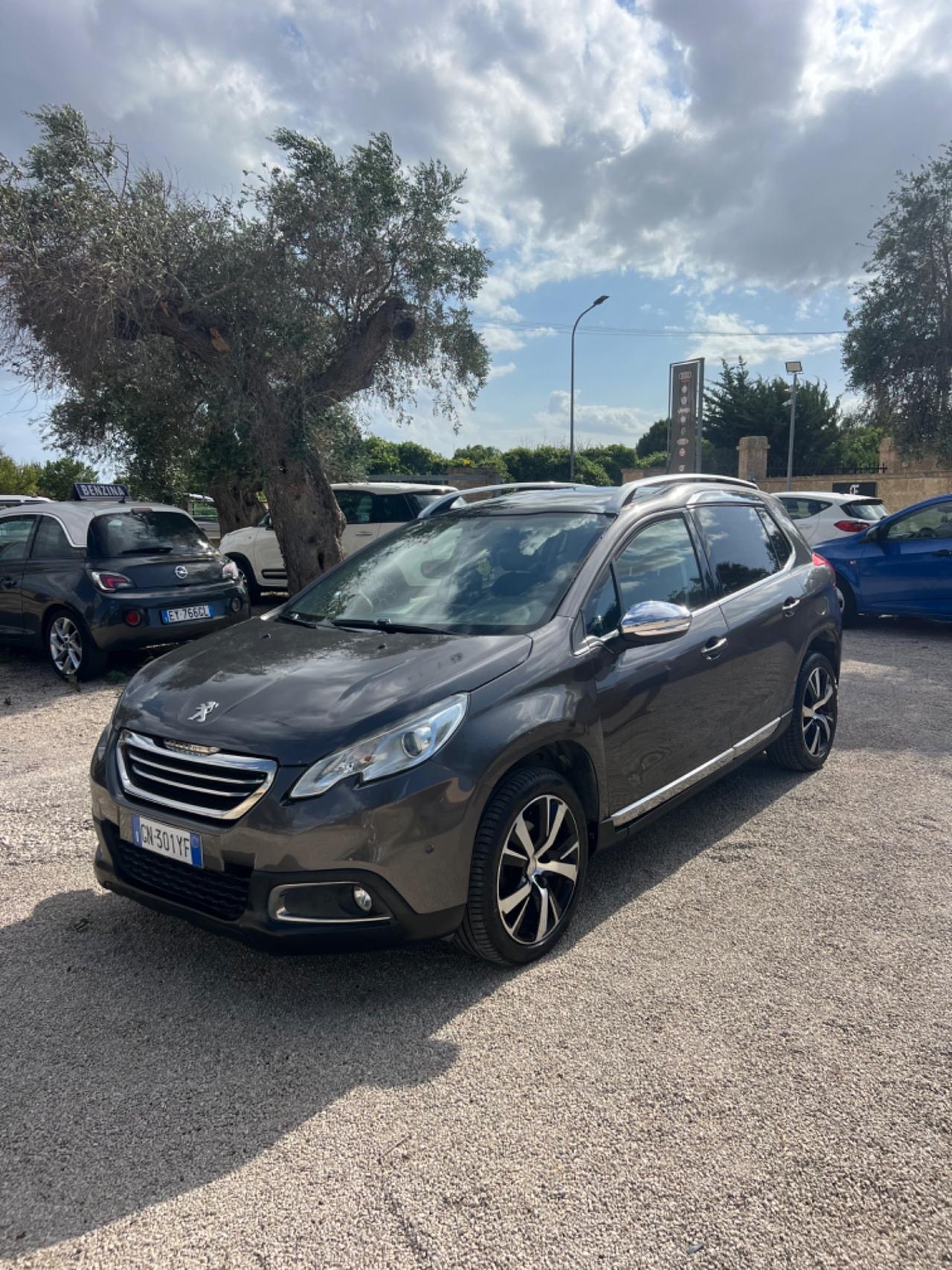 Peugeot 2008 1.6 e-HDi 115 CV Stop&Start Allure con tetto panoramico