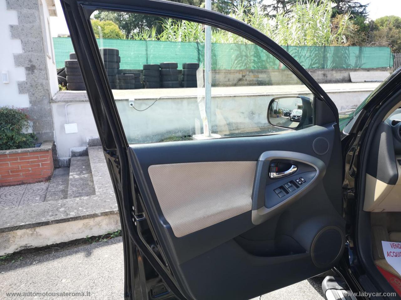TOYOTA RAV4 Crossover 2.2 D-Cat A/T 150 CV STYLE OFFERTA PROMO WEB
