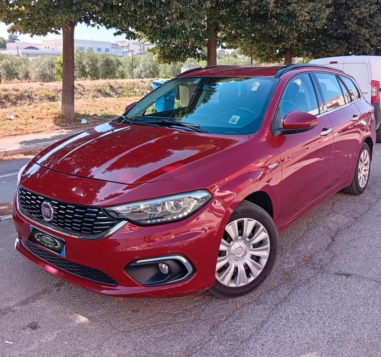 Fiat Tipo 1.6 Mjt S&S SW Lounge *CAMBIO AUTOMATICO*