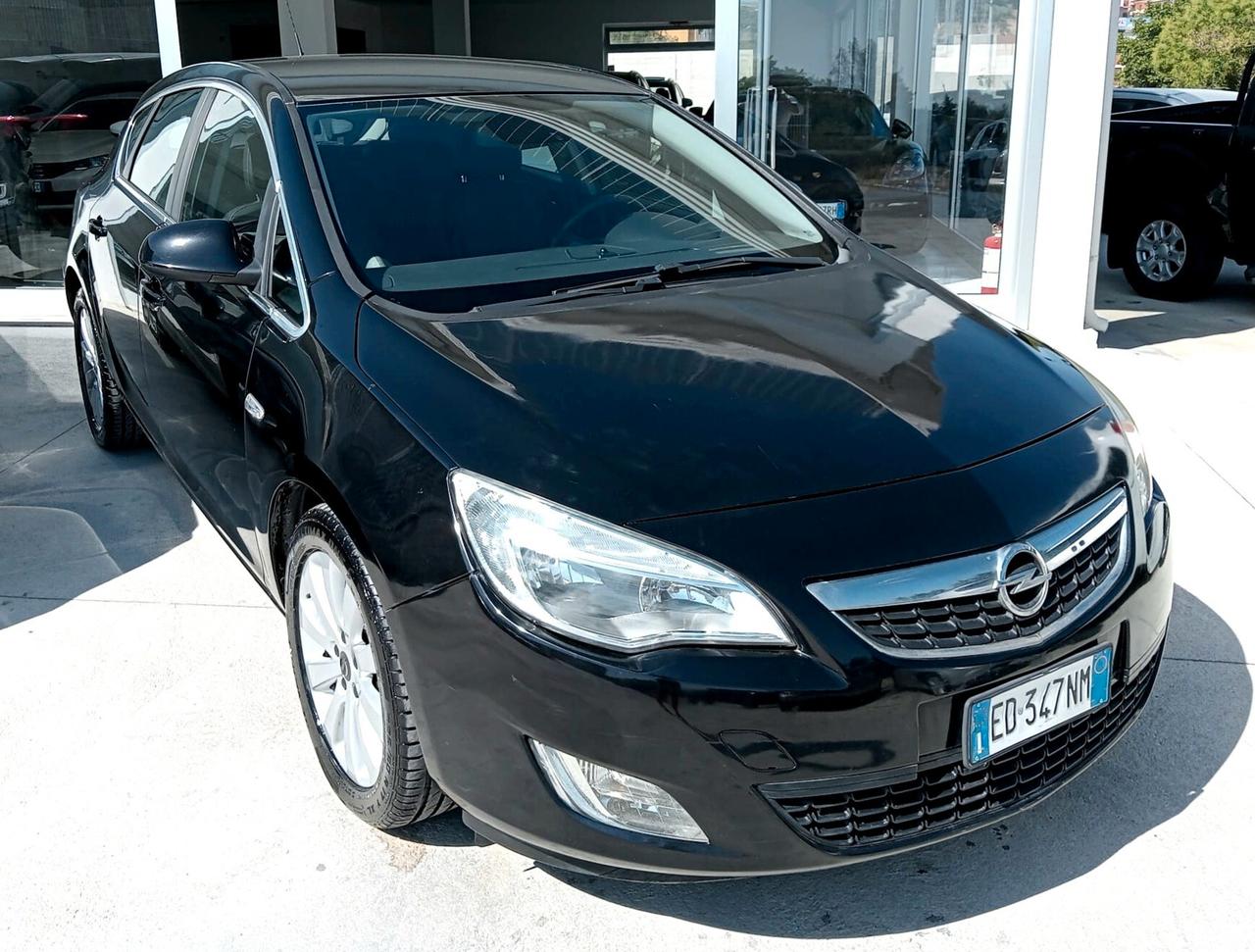 Astra 1.7 CDTI 110cv 5 porte Cosmo UNIPROPRIETARIO