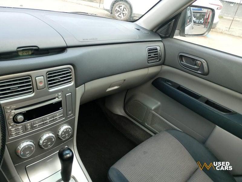 Subaru Forester Forester 2.0 16V cat X AT 81