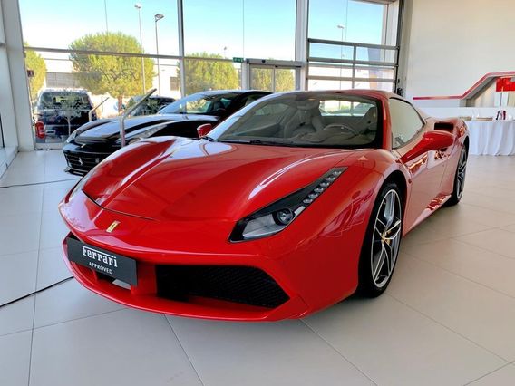 FERRARI 488 Coupe NOLEGGIO LUNGO TERMINE LEASING ALL INCLUSIVE