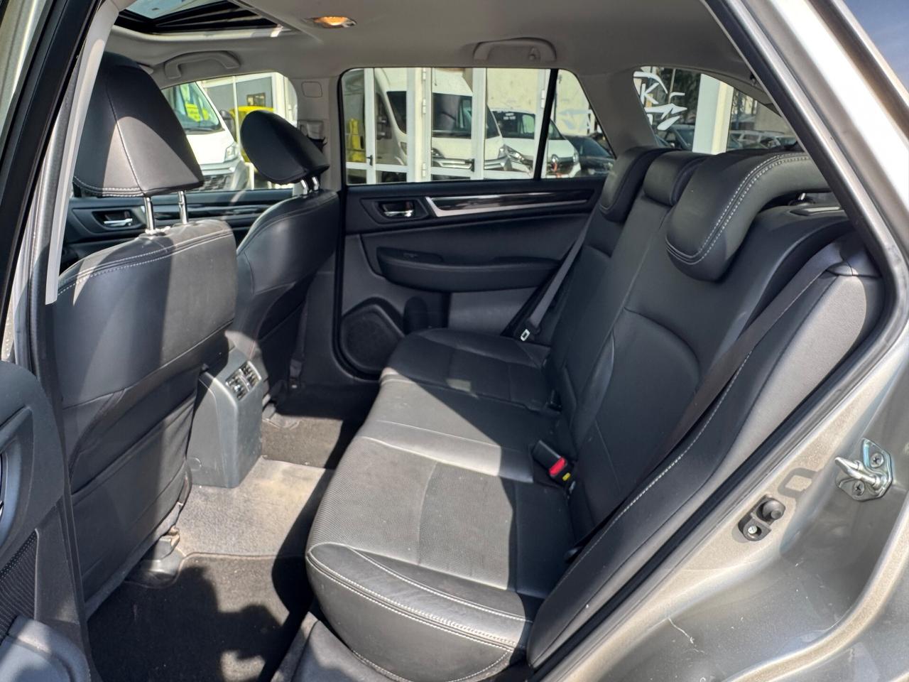 Subaru OUTBACK 2.0D Lineartronic Exclusive