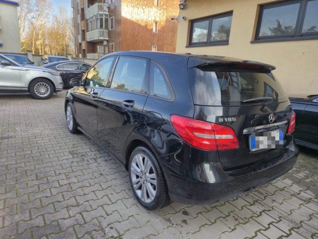 MERCEDES-BENZ B 180 Executive