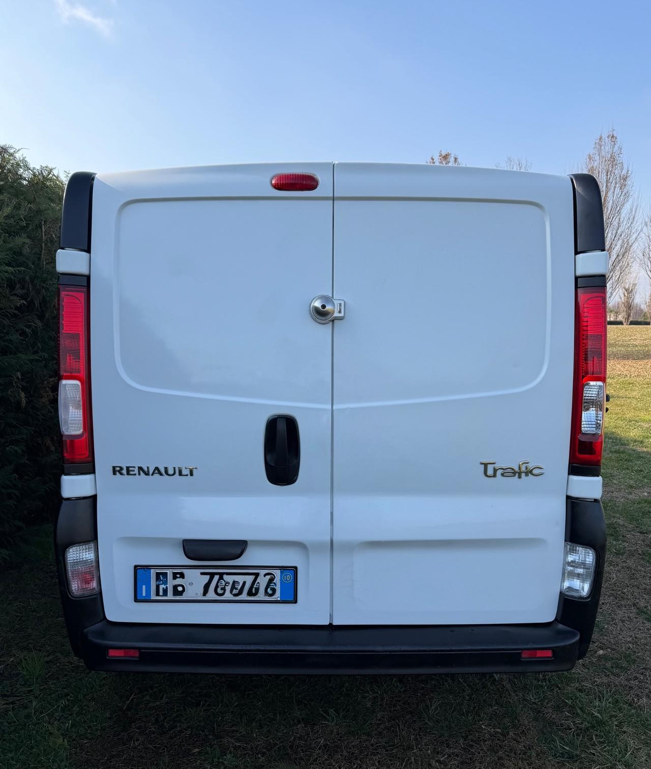 RENAULT TRAFIC 2.0 CTDi 115CV 6 MARCE CLIMA BIANCO