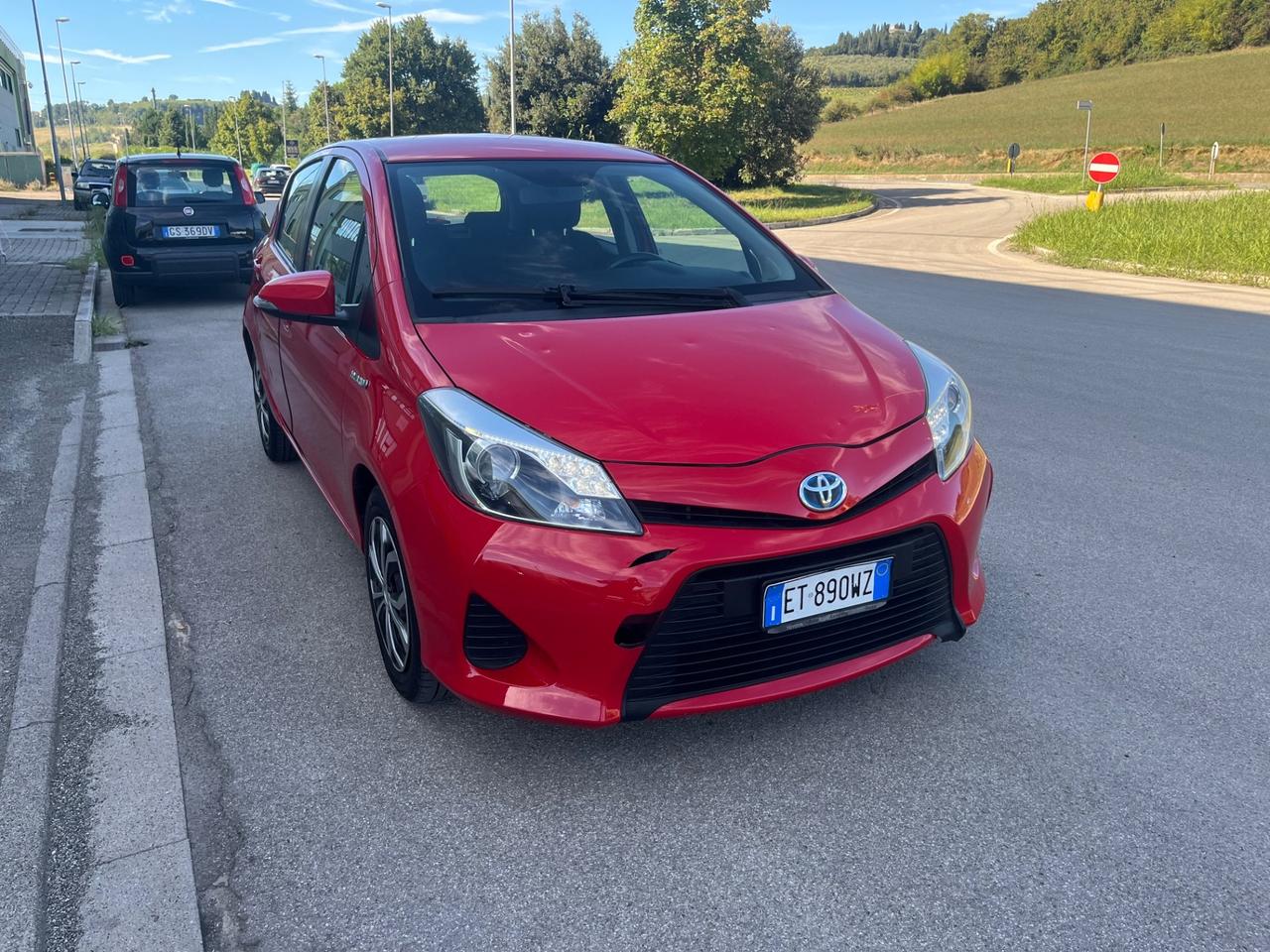 Toyota Yaris 1.5 Hybrid 5 porte Lounge automatica