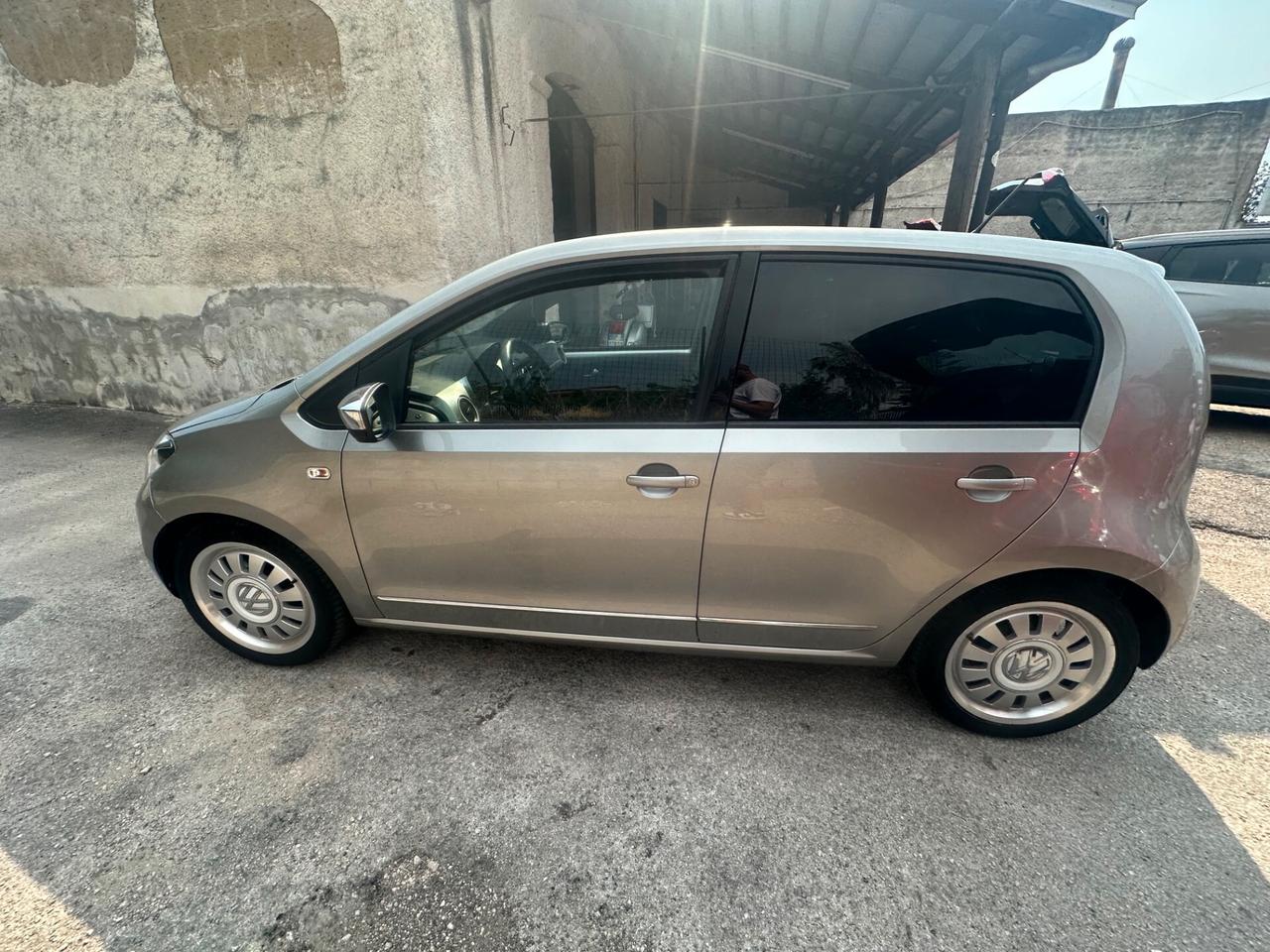 Volkswagen up! 1.0 75 CV 5p. high
