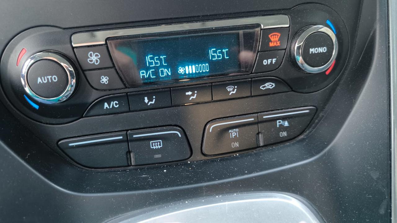 Ford C-Max 2.0 TDCi 115CV Powershift Titanium