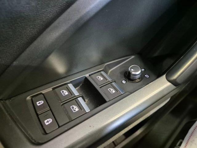 AUDI Q3 SPB 40 TDI quattro S tronic S line edition