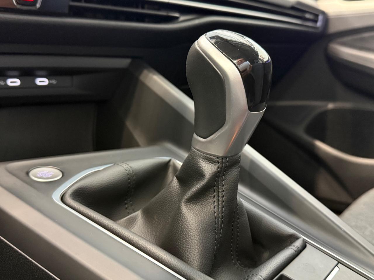 Volkswagen Golf 1.0 TSI EVO MOVE