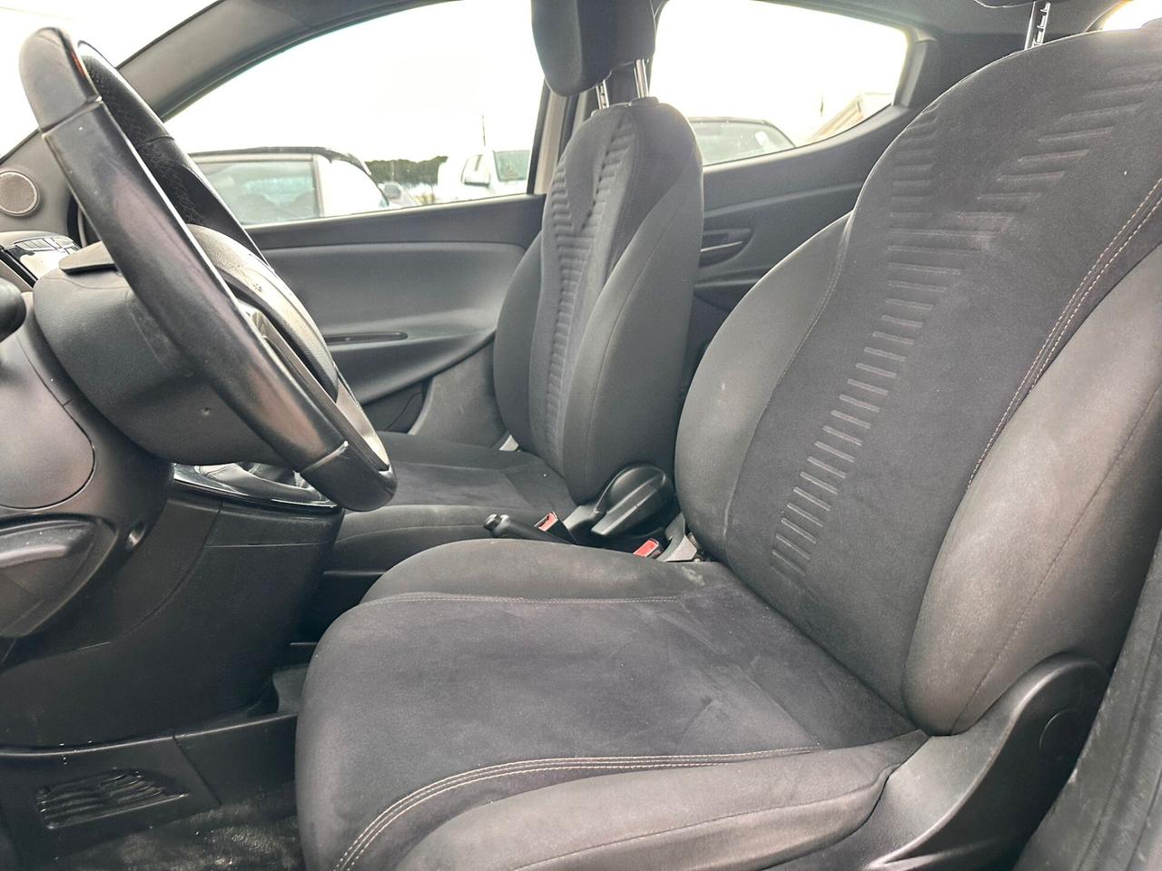 Lancia Ypsilon 1.2 69 CV 5 porte S&S