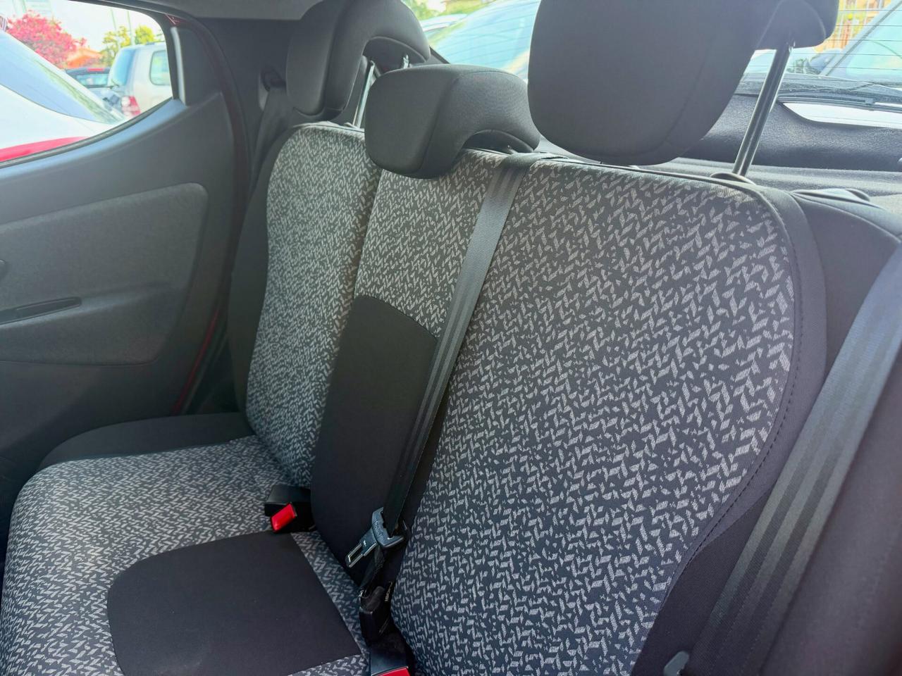 LANCIA YPSILON SILVER 1.0 HYBRID