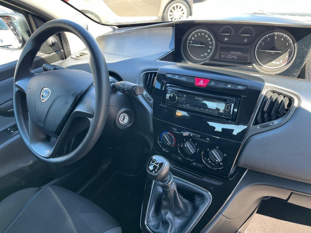 Lancia y -5P- 1.2 benz-km 65000-10/2016