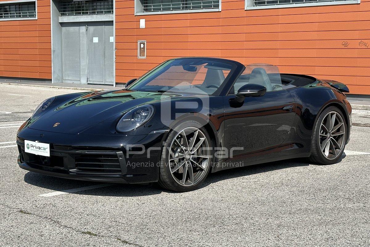 PORSCHE 911 Carrera 4 Cabriolet