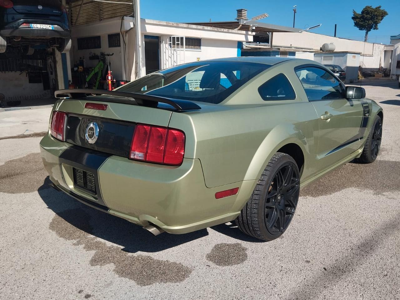 Ford Mustang '15-'24 - 2011
