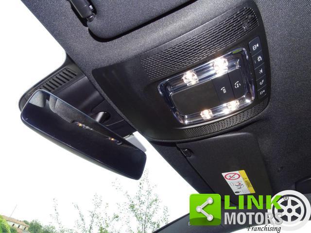 MERCEDES-BENZ GLA 200 d Automatic Premium pacchetto AMG ESTERNO