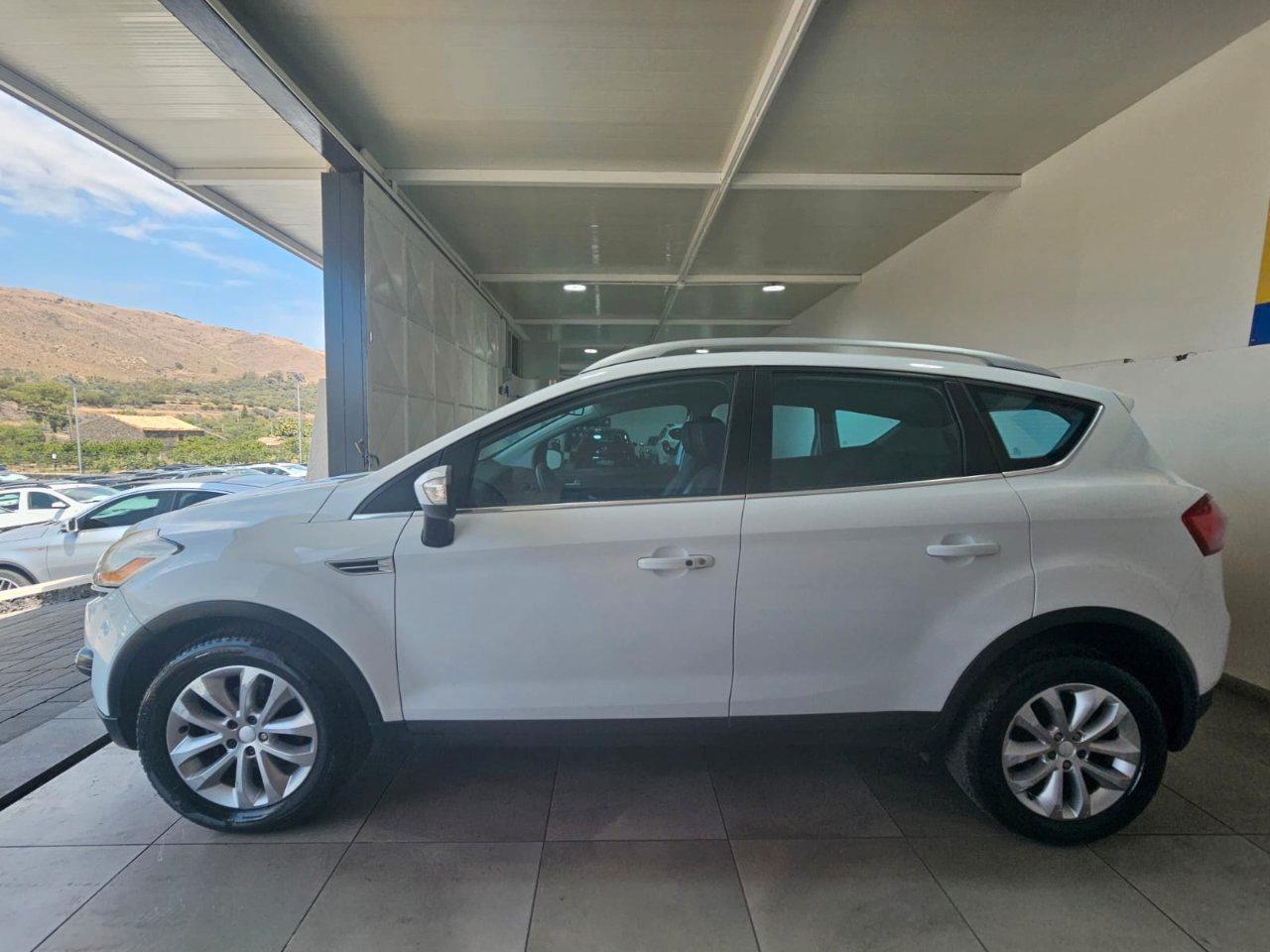Ford Kuga 2.0 tdci + 4wd 136cv dpf *OFFERTA DEL MESE*