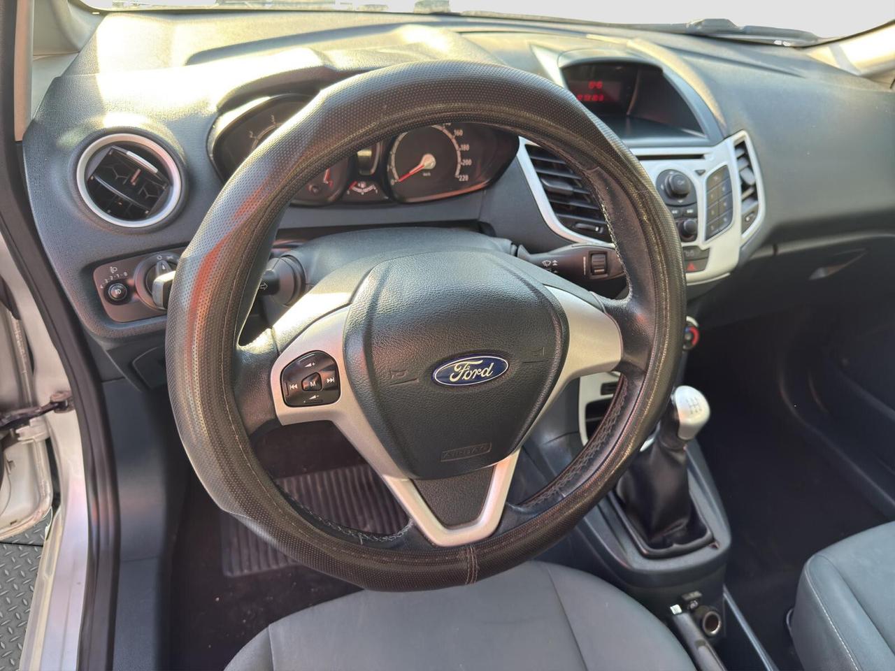 Ford Fiesta 5p 1.2 Titanium 82cv GPL 2012