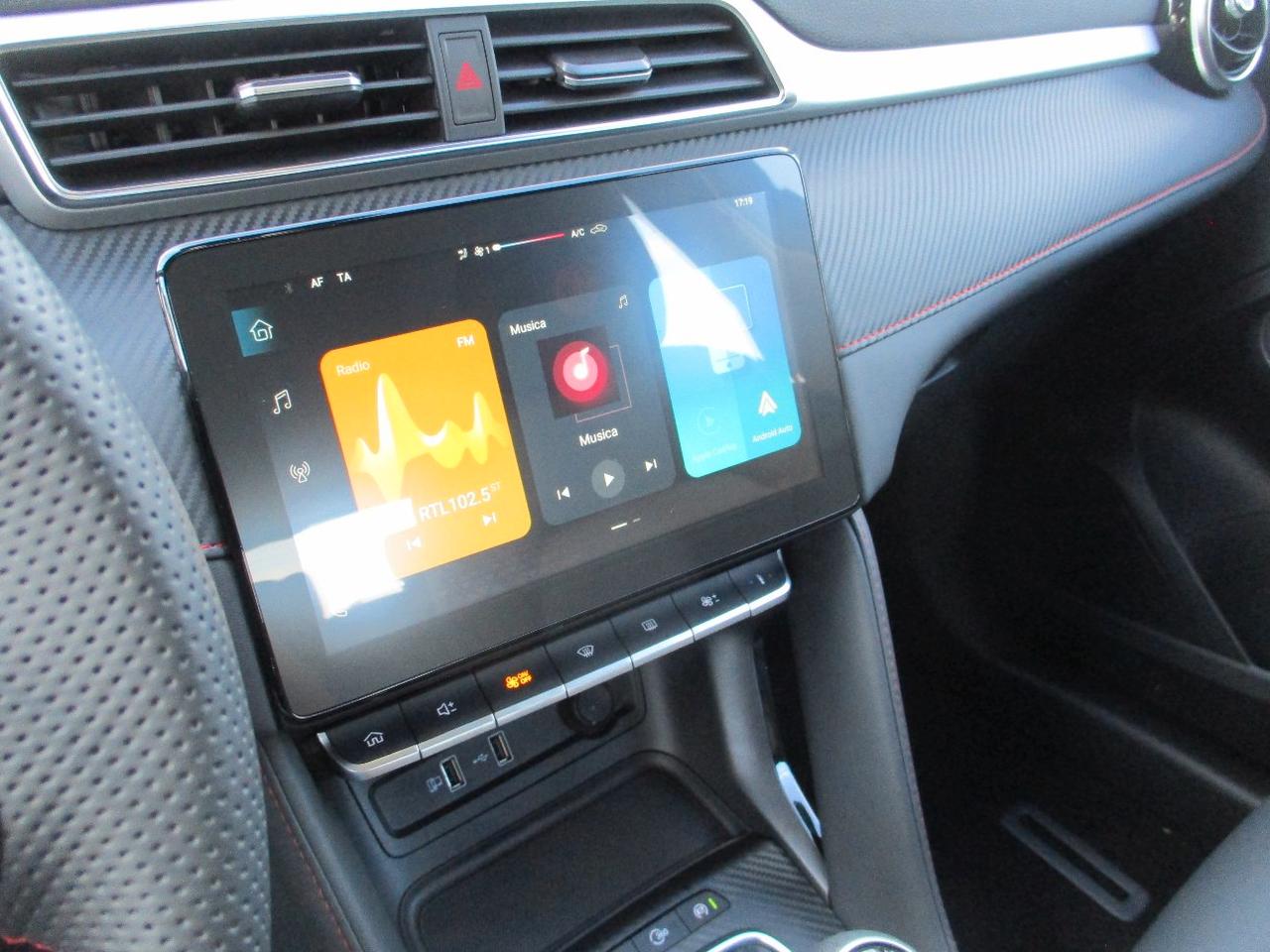Mg ZS 1.5 Luxury - Carplay/Led