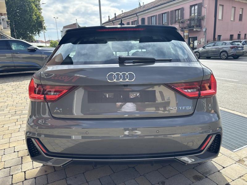 Audi A1 Sportback 30 1.0 tfsi S Line Edition 116cv s-tronic LED-PHONE APPS-17"