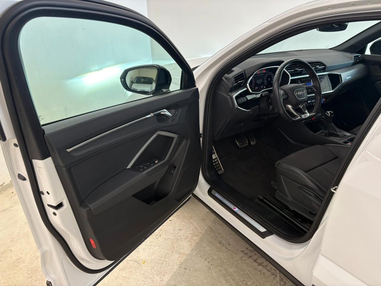 Audi Q3 Sportback 35 2.0 tdi S line edition s-tronic