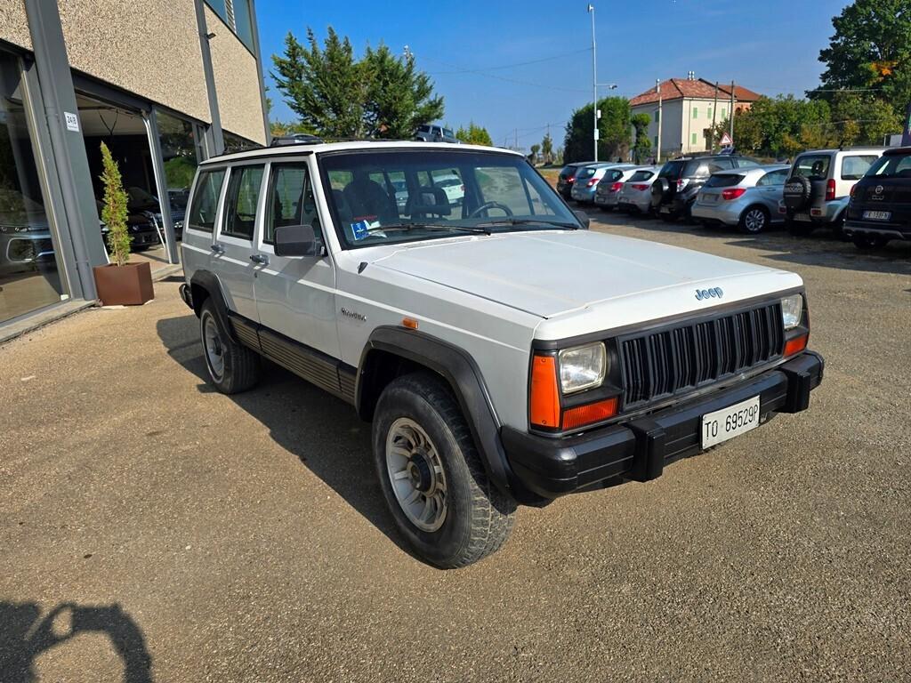 Jeep Cherokee 2.1 turbodiesel 5 porte Chief