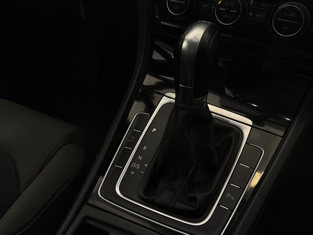 Volkswagen Golf 7 METANO AUTOMATICO 2015