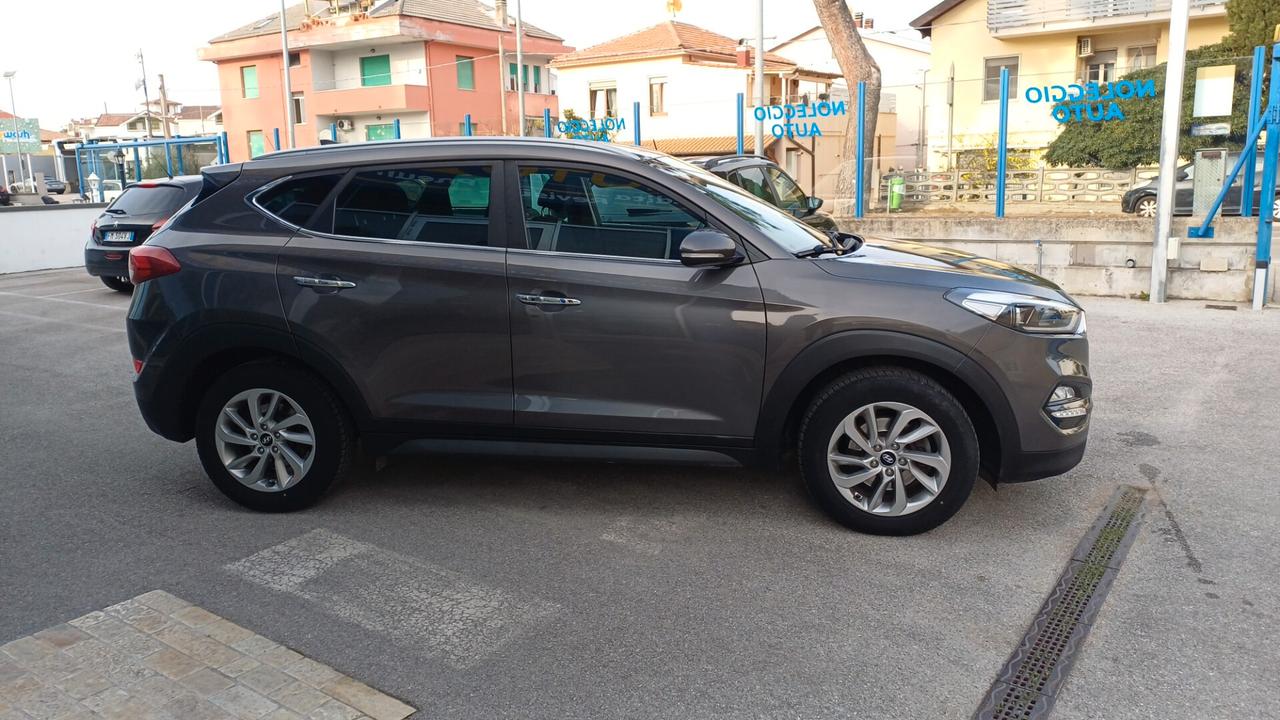 Hyundai Tucson 1.7 CRDi Sound Edition