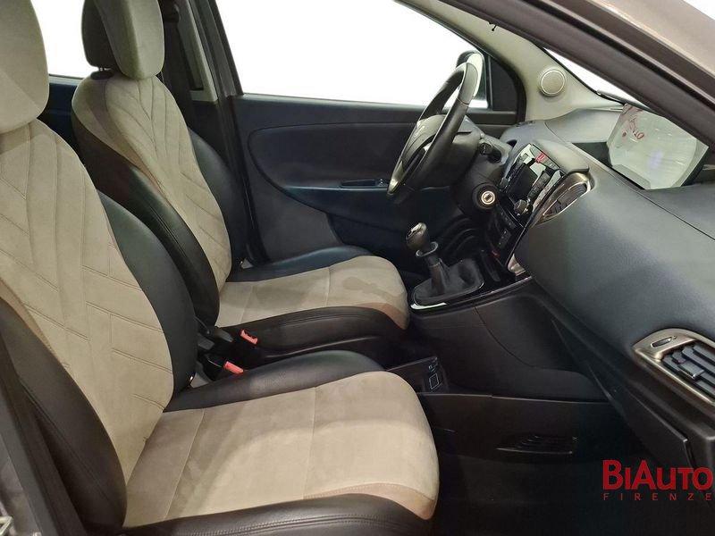 Lancia Ypsilon Ypsilon 1.2 Platinum 69cv