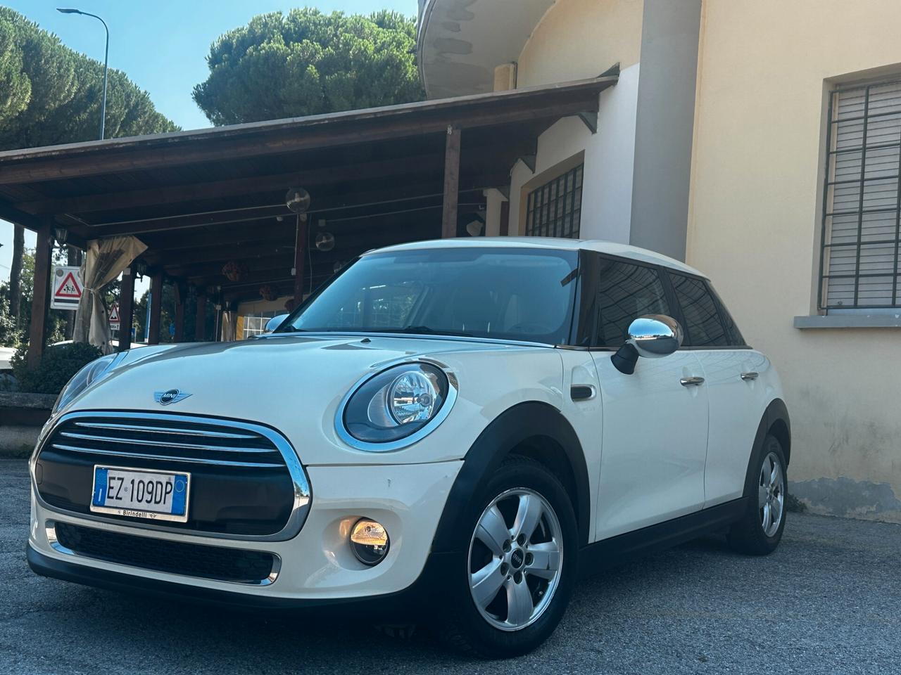 Mini 1.5 Cooper D 5 porte