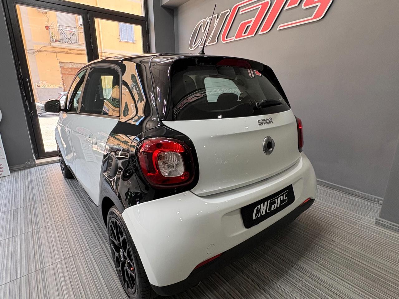 smart forFour 1.0 Twinamic Automatica 71cv Passion ITALIANA