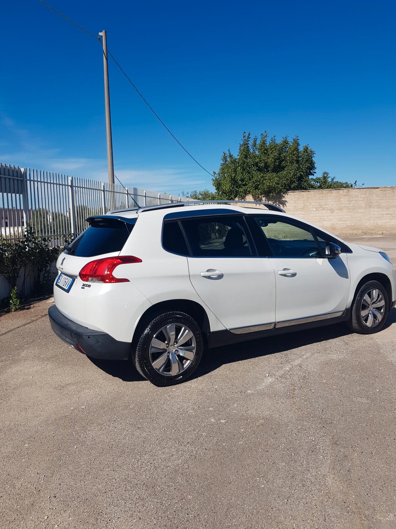 Peugeot 2008 PureTech 82 ETG5 S&S Allure