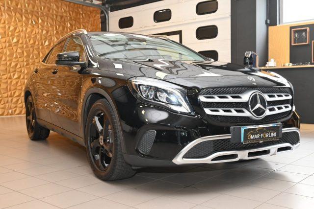 MERCEDES-BENZ GLA 180 SPORT AUTO NAVI TEL CAM 18"CRUISE PELLE/TESS.FULL!