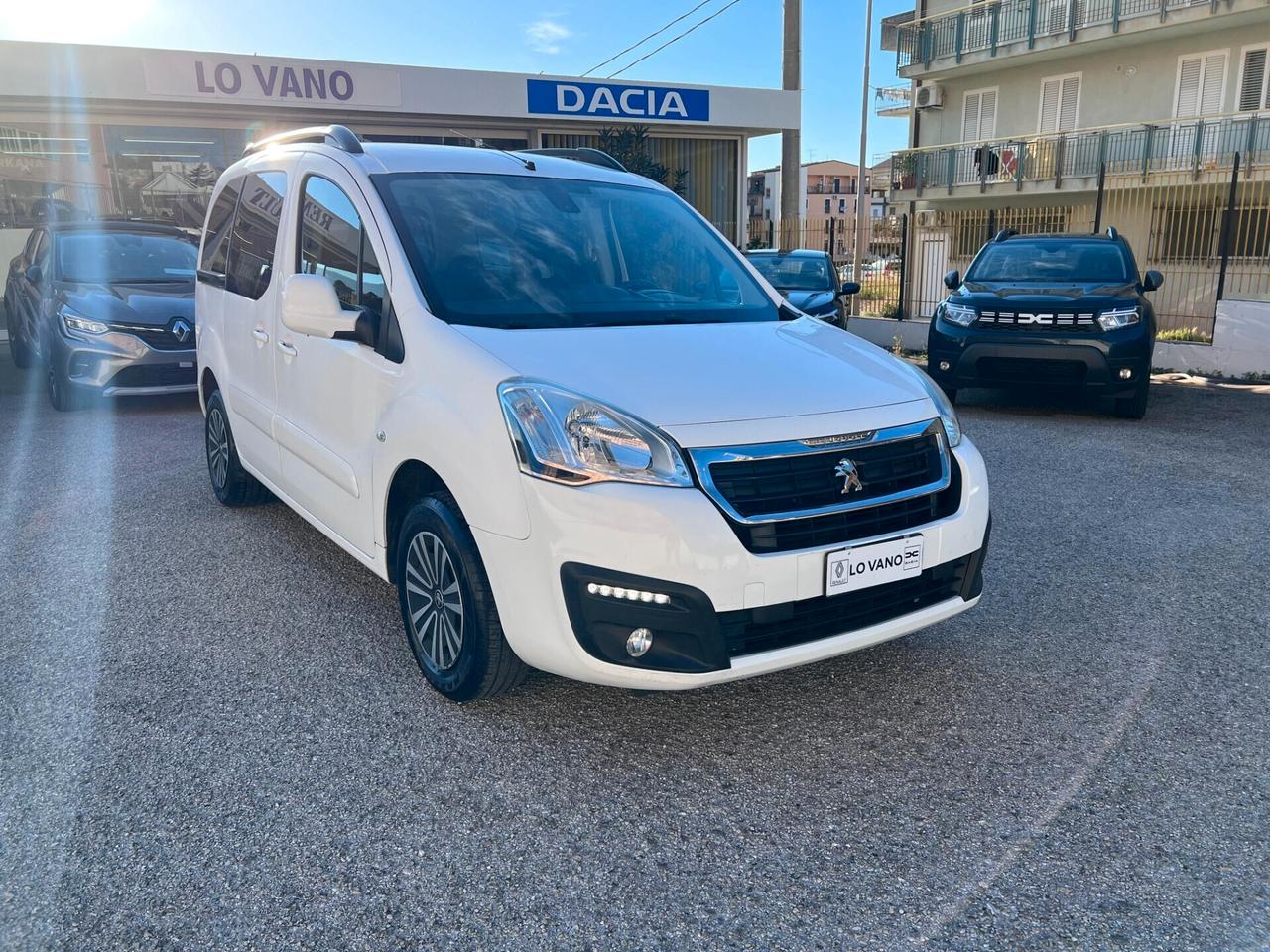 Peugeot Partner Tepee BlueHDi 120 S&S Active N1