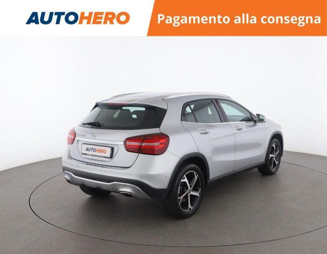 MERCEDES-BENZ GLA 200 d Automatic Sport