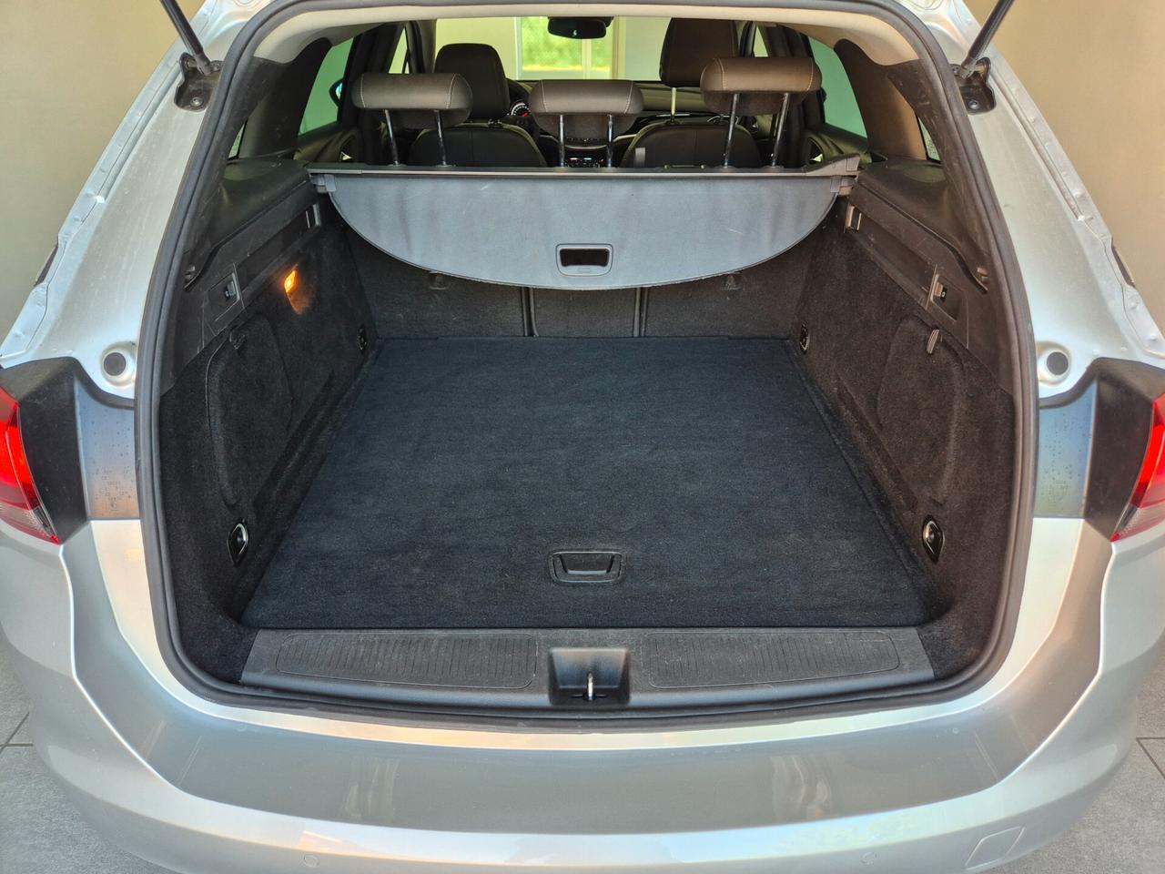 OPEL Astra 1.6 CDTi 136CV Sports Tourer Innovation AGR