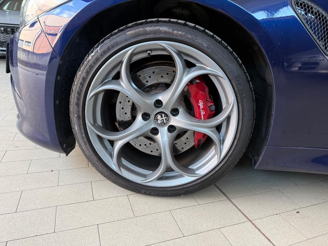 Alfa Romeo Giulia 2.9 V6 Bi-Turbo AT8 Quadrifoglio