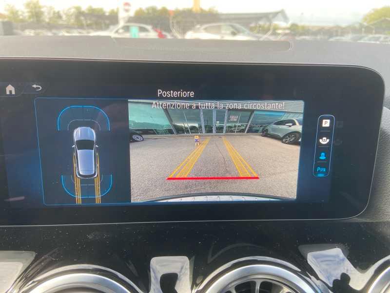 Mercedes-Benz GLA 180 d AMG Line Premium AuTo