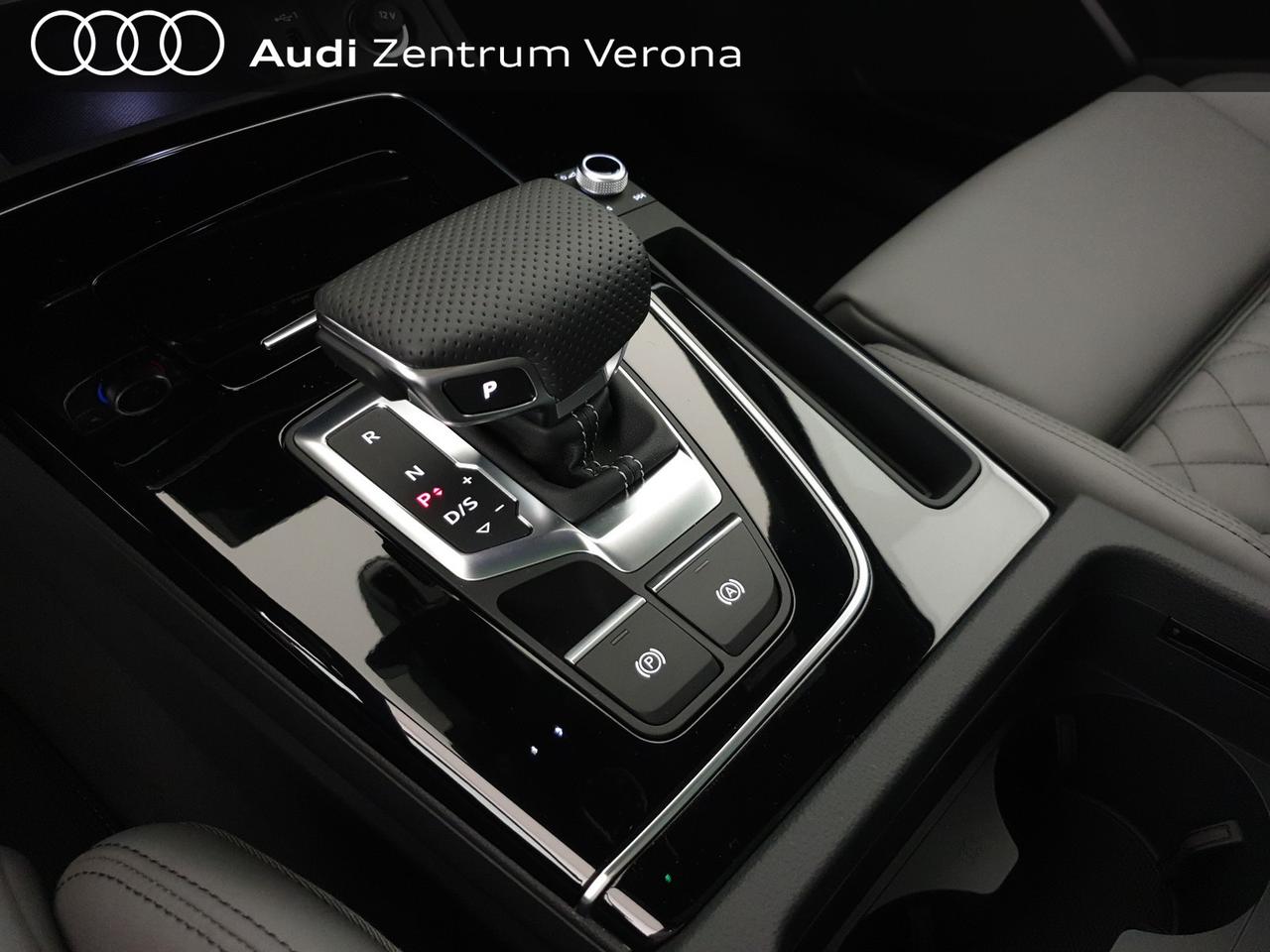Sportback 40TDI 204CV quattro Str Identity Black