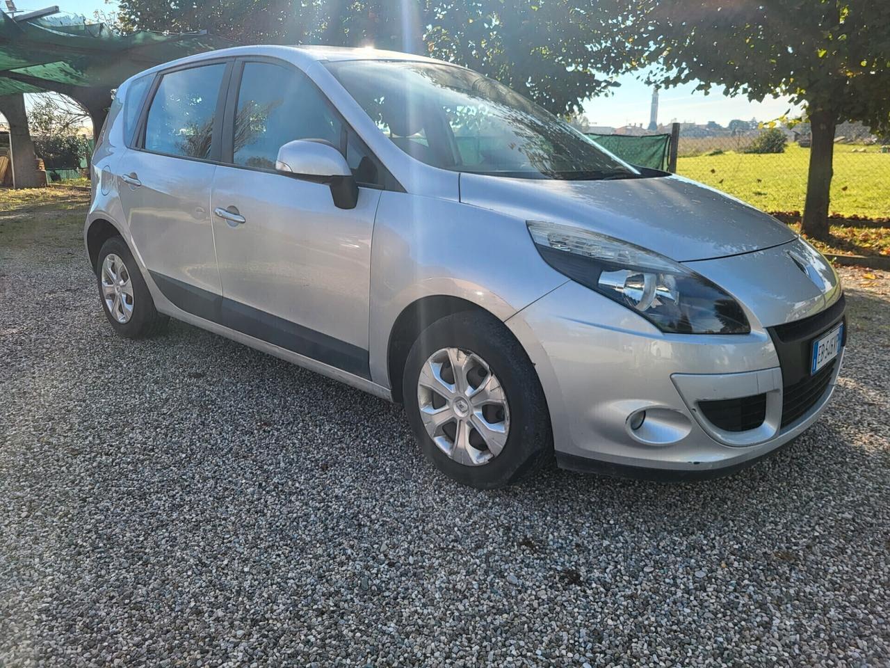 Renault Scenic Scénic X-Mod 1.5 dCi 105CV Confort