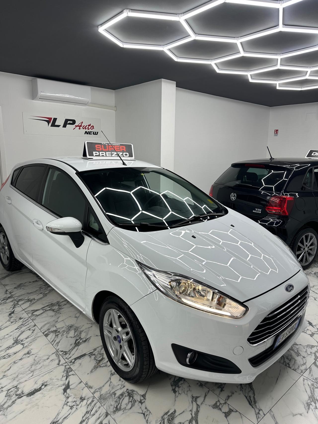 Ford Fiesta 1.5 TDCi 75CV 5 porte Titanium