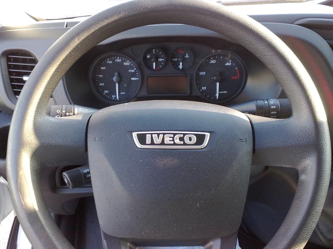 Iveco Daily 35s12 2.3hpt CENTINATO - 2016