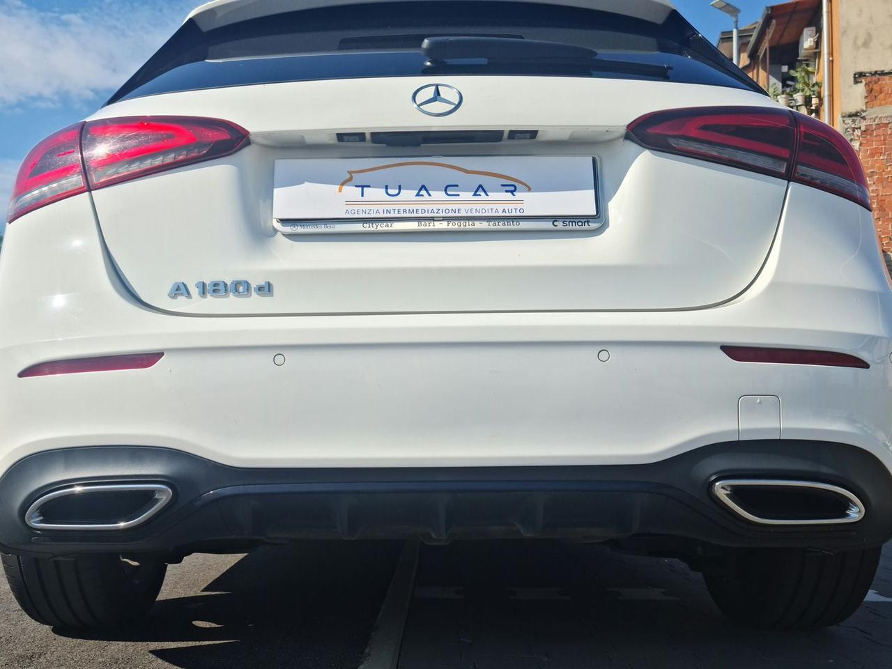 Mercedes-Benz A 180 AMG Line Premium #6483