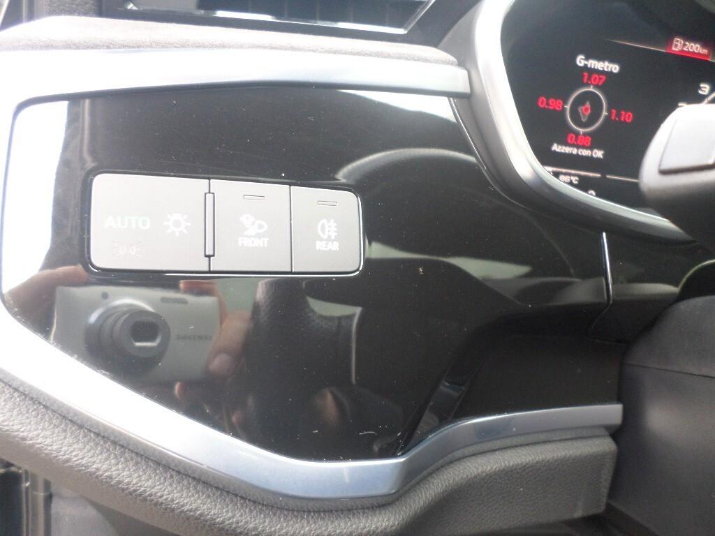 Audi Q3 RS Q3 quattro S tronic
