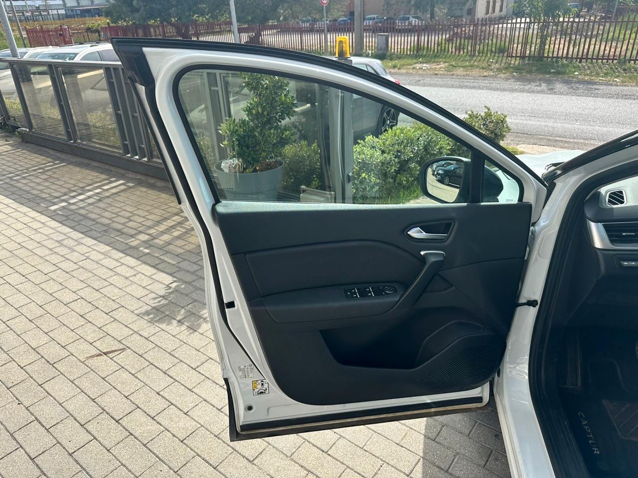 Renault Captur Full Hybrid E-Tech 145 CV Intens